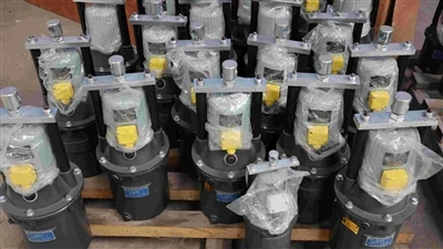 How to determine if hydraulic oil needs to be replaced?